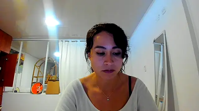 Snapshot of reme_ark23 chatting on 10.29.25 reme ark23 online show from 10.29.25