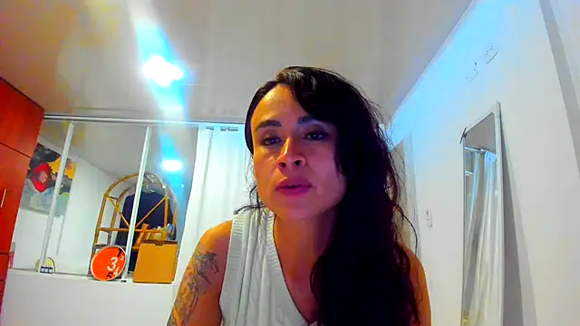 Snapshot of reme_ark23 chatting on 11.01.25 reme ark23 online show from 11.01.25