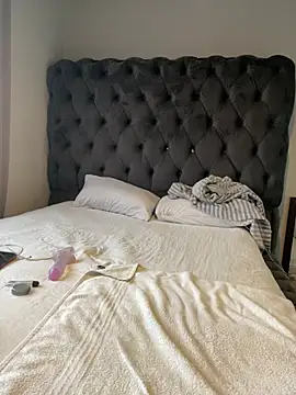 Snapshot of MILL204 chatting on 03.17.25 MILL204 online show from 03.17.25