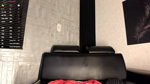 Lil Curved online show from 11.04.25