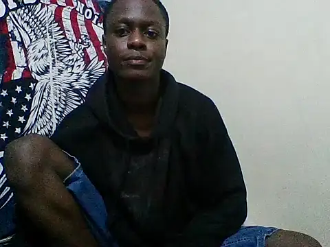 Snapshot of sexy4348 chatting on 10.21.25 sexy4348 online show from 10.21.25