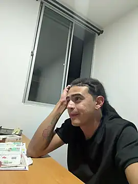 JovenDesobediente online show from 06.20.26
