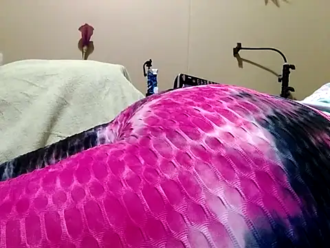 Snapshot of missthickness35_Pika chatting on 09.13.25 missthickness35 Pika online show from 09.13.25