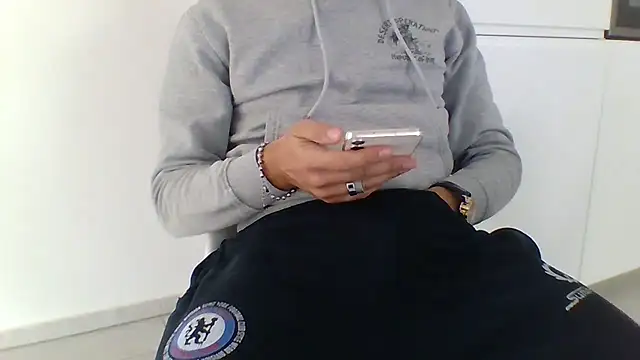 Snapshot of stepmarto3 chatting on 10.04.25 stepmarto3 online show from 10.04.25