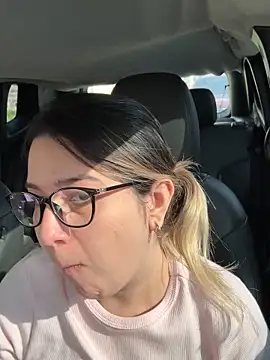 amooraaamoon online show from 11.15.25