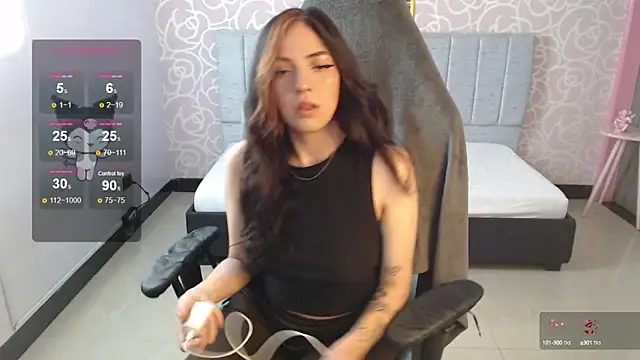 Snapshot of ninfa1_ch chatting on 12.10.24 ninfa1 ch online show from 12.10.24