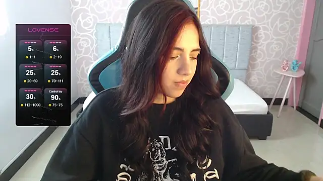 Snapshot of ninfa1_ch chatting on 12.23.24 ninfa1 ch online show from 12.23.24