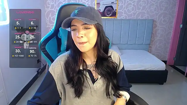 Snapshot of ninfa1_ch chatting on 01.07.25 ninfa1 ch online show from 01.07.25