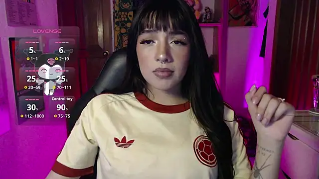 Snapshot of ninfa1_ch chatting on 10.14.25 ninfa1 ch online show from 10.14.25