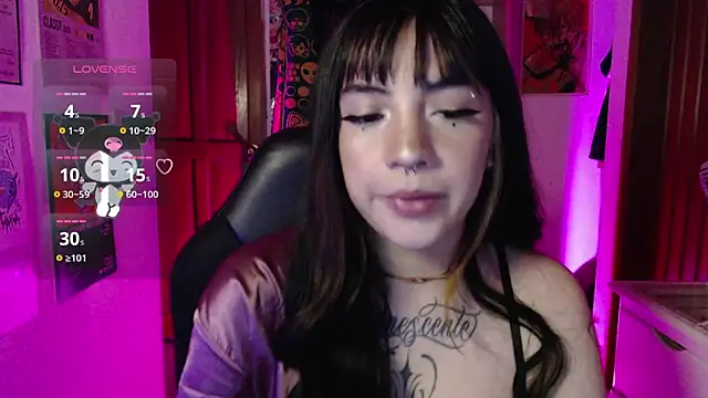 Snapshot of ninfa1_ch chatting on 10.22.25 ninfa1 ch online show from 10.22.25