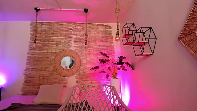 April bowie online show from 01.25.25