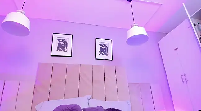 April bowie online show from 02.02.25