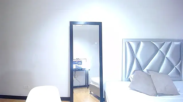 exotic karmella online show from 03.11.25