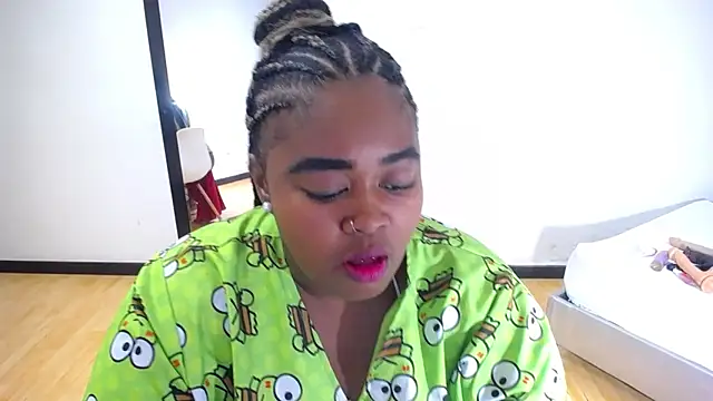 exotic karmella online show from 09.18.25