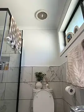 aus queen online show from 03.11.25