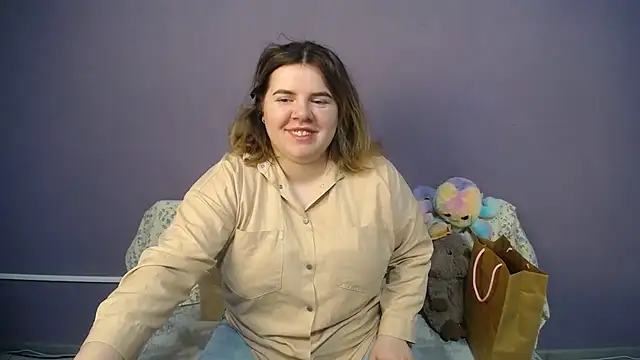 Snapshot of so_shy chatting on 05.28.26 so shy online show from 05.28.26