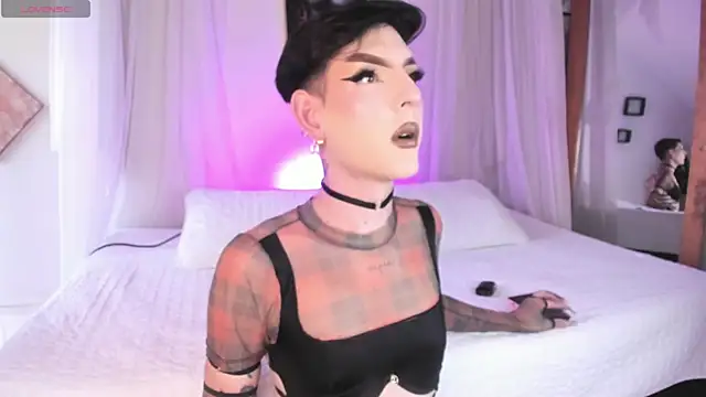 Snapshot of Ambar_Jhones chatting on 01.28.25 Ambar Jhones online show from 01.28.25