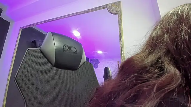 Snapshot of DarlingBDSM_ chatting on 01.11.26 DarlingBDSM online show from 01.11.26