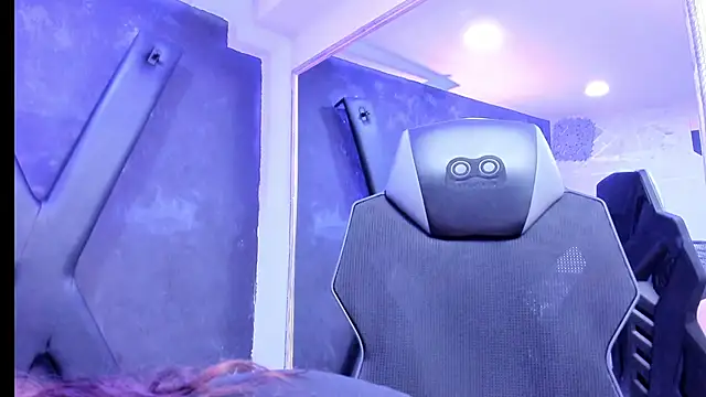 Snapshot of DarlingBDSM_ chatting on 02.20.26 DarlingBDSM online show from 02.20.26