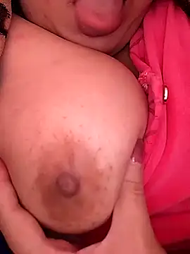 Snapshot of carmelasexy chatting on 12.18.25 carmelasexy online show from 12.18.25