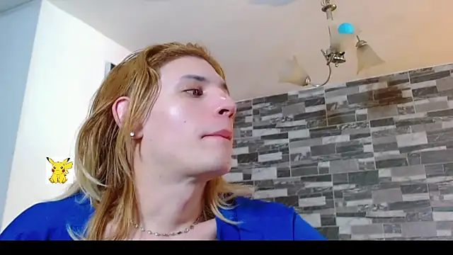 Snapshot of honey_skin chatting on 01.21.25 honey skin online show from 01.21.25