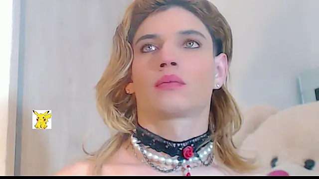 Snapshot of honey_skin chatting on 02.24.25 honey skin online show from 02.24.25