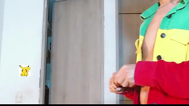 Snapshot of honey_skin chatting on 02.25.25 honey skin online show from 02.25.25