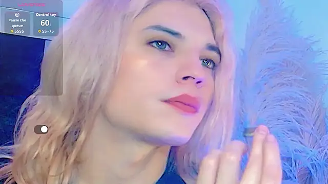 Snapshot of honey_skin chatting on 03.13.26 honey skin online show from 03.13.26