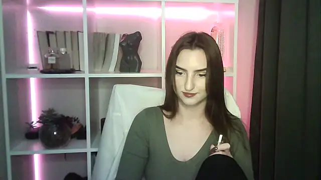 X Alisa online show from 11.15.25