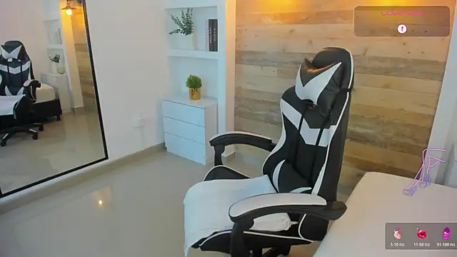 candy summer28 online show from 03.02.26