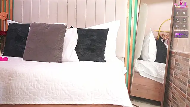 katlyn martins online show from 10.13.25