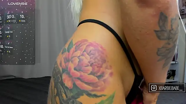 XBarbieBabeX online show from 10.22.25