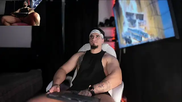 Snapshot of kingbear777 chatting on 12.05.24 kingbear777 online show from 12.05.24