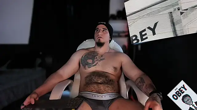 Snapshot of kingbear777 chatting on 02.10.25 kingbear777 online show from 02.10.25