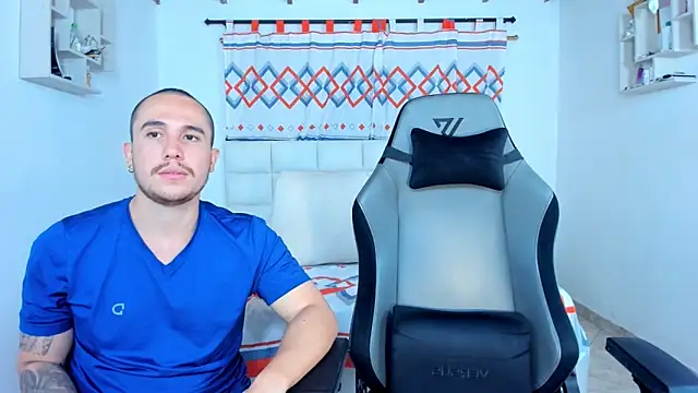 xxx sweet couple  online show from 03.05.25