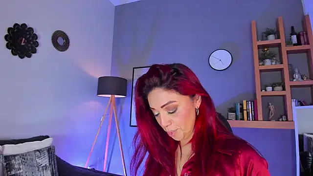 helenaduque  online show from 01.07.26