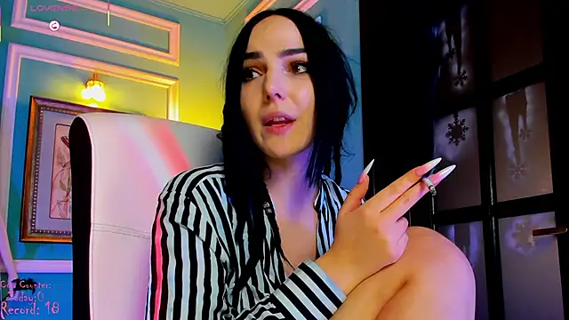 Snapshot of 1Munique chatting on 02.07.25 1Munique online show from 02.07.25