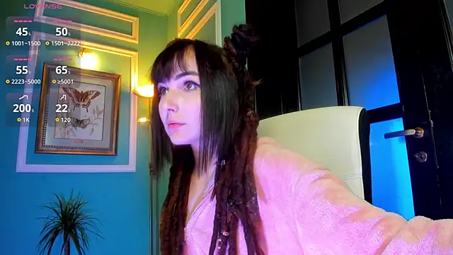 Snapshot of 1Munique chatting on 09.25.25 1Munique online show from 09.25.25