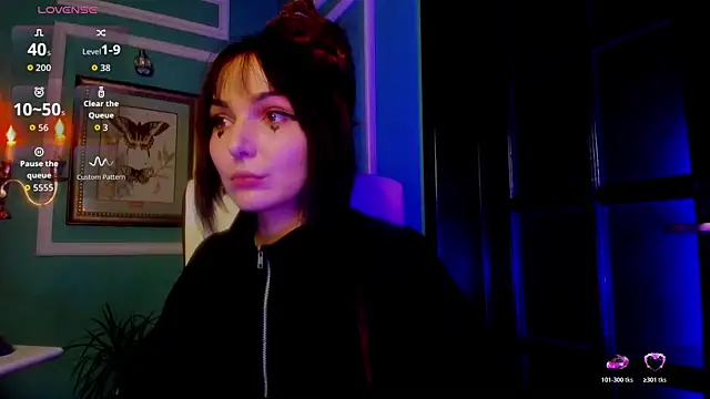 1Munique online show from 12.18.25