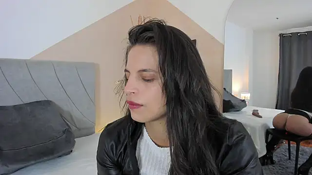 angieebaezz online show from 03.20.25