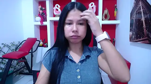 Letty Plugxo online show from 10.15.25