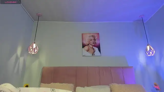 ScarletGV online show from 04.22.26