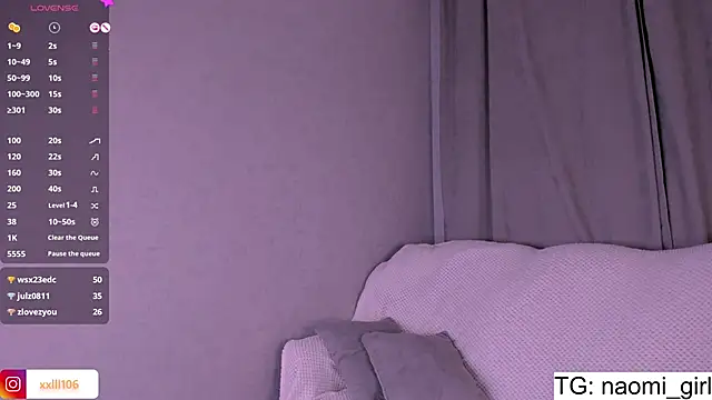 Snapshot of Naomi_Girly chatting on 12.17.24 Naomi Girly online show from 12.17.24