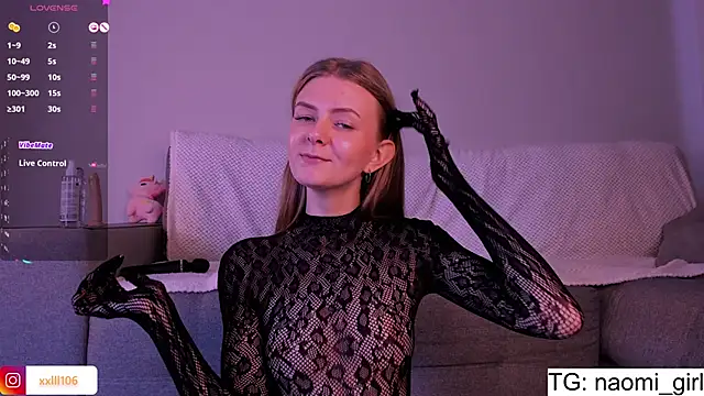 Snapshot of Naomi_Girly chatting on 02.07.25 Naomi Girly online show from 02.07.25