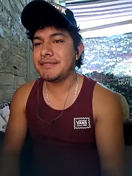 Snapshot of GusssHOT chatting on 04.09.26 GusssHOT online show from 04.09.26