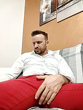 Snapshot of gilera250s chatting on 02.24.25 gilera250s online show from 02.24.25