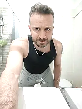 Snapshot of gilera250s chatting on 03.10.25 gilera250s online show from 03.10.25