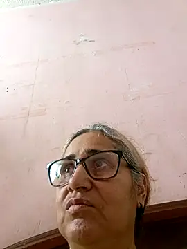  candi online show from 10.10.25