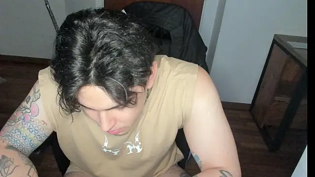 Snapshot of Markuss_b chatting on 01.29.25 Markuss b online show from 01.29.25