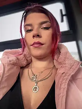 RiriRoseey online show from 12.04.25